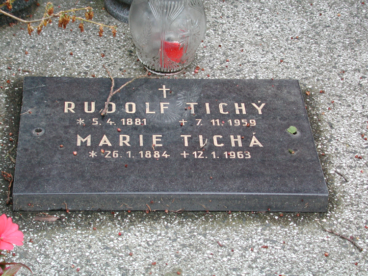 Tichy, Rudolf and Marie.jpg 516.8K